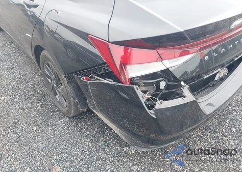 2023 Hyundai Elantra Sel z USA, uszkodzony, nr VIN 5NPLM4AG8PH112384